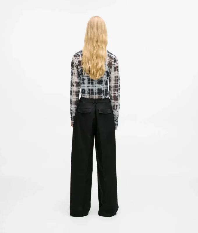 Pantalon large ajusté Pantalon large ajusté
