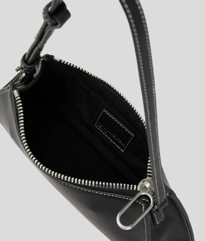PETIT SAC À BANDOULIÈRE AVEC LOGO MÉTALLIQUE PETIT SAC À BANDOULIÈRE AVEC LOGO MÉTALLIQUE