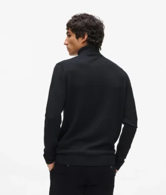 Pull à col roulé avec broche Monogram