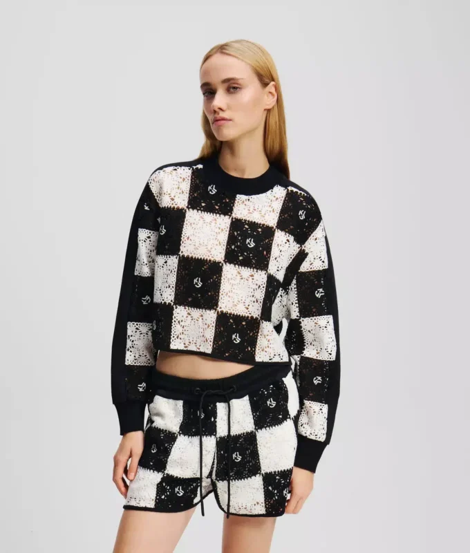 PULL COURT AU CROCHET PULL COURT AU CROCHET
