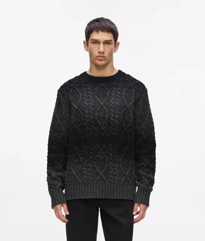 Pull en maille torsadée Pull en maille torsadée