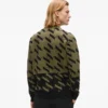 Pull Monogram Pull Monogram