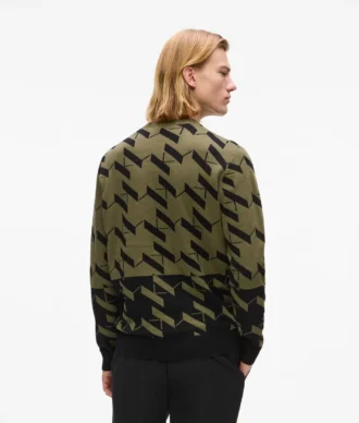 Pull Monogram