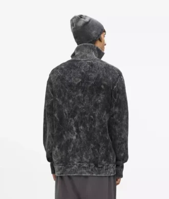 Pull zippé délavé
