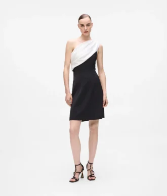 Robe asymétrique drapée Robe asymétrique drapée