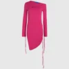Robe à cordons et épaules dénudées Robe à cordons et épaules dénudées