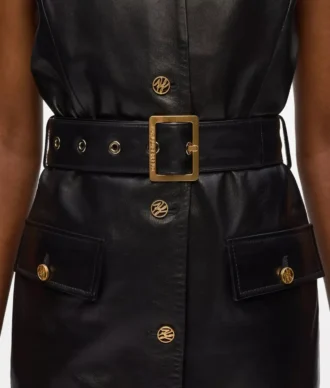 Robe en cuir avec boutons