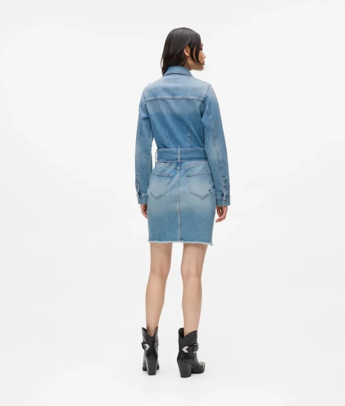 Robe en jean à ceinture Robe en jean à ceinture