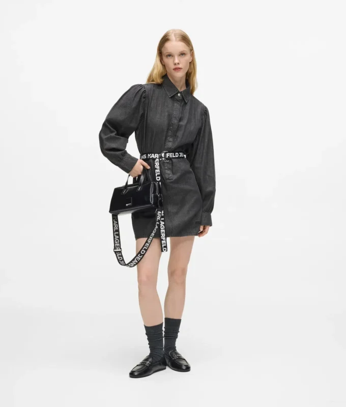 Robe en jean à ceinture Robe en jean à ceinture