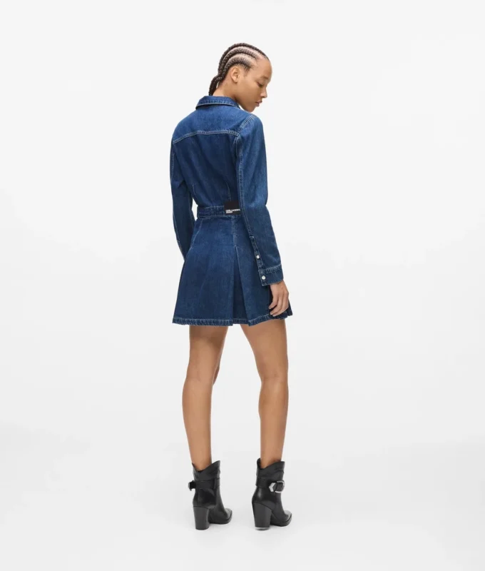 Robe en jean cloutée Robe en jean cloutée