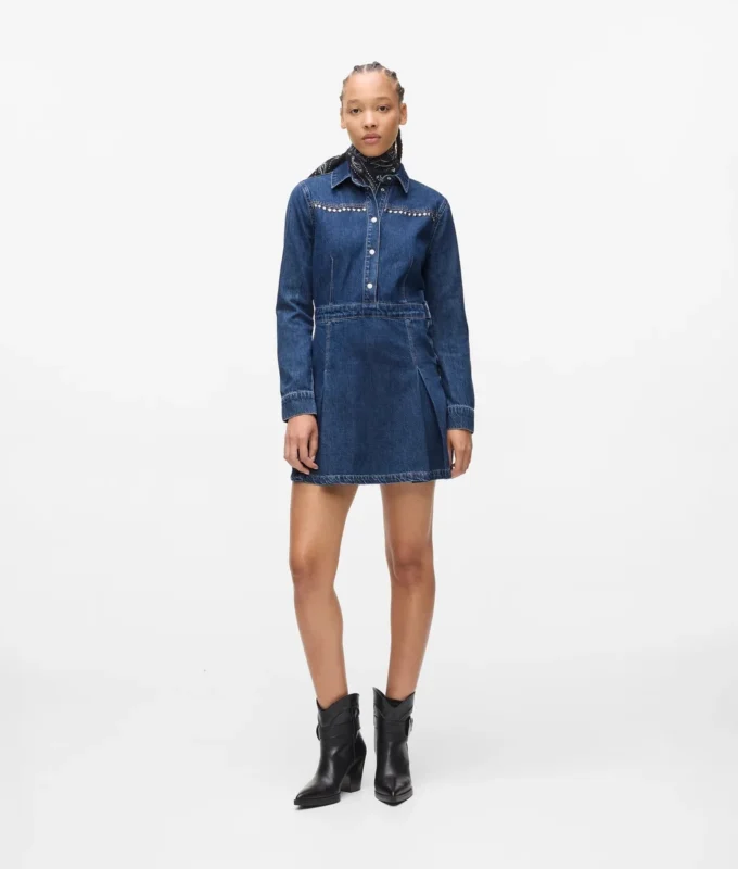 Robe en jean cloutée Robe en jean cloutée