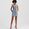 ROBE EN JEAN À COL EN V ROBE EN JEAN À COL EN V