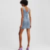 ROBE EN JEAN À COL EN V ROBE EN JEAN À COL EN V