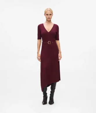 Robe en maille avec ceinture