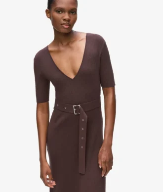 Robe en maille avec ceinture