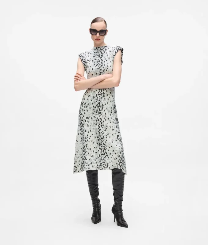 Robe en maille léopard des neiges Robe en maille léopard des neiges