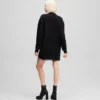 ROBE EN MOLLETON AVEC DÉTAILS EN DENTELLE ROBE EN MOLLETON AVEC DÉTAILS EN DENTELLE