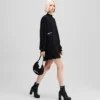 ROBE EN MOLLETON AVEC DÉTAILS EN DENTELLE ROBE EN MOLLETON AVEC DÉTAILS EN DENTELLE