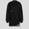 ROBE EN MOLLETON AVEC DÉTAILS EN DENTELLE ROBE EN MOLLETON AVEC DÉTAILS EN DENTELLE