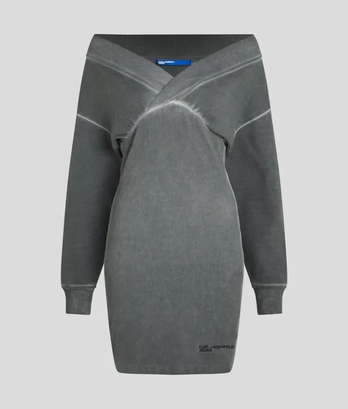 ROBE EN MOLLETON À ÉPAULES DÉNUDÉES ROBE EN MOLLETON À ÉPAULES DÉNUDÉES