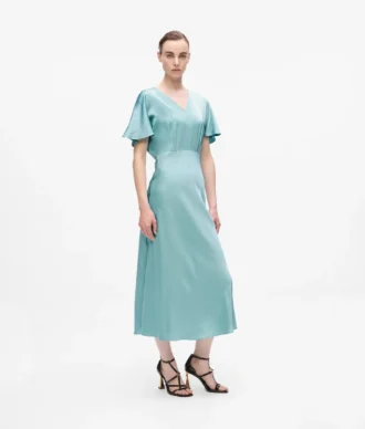 ROBE EN SATIN