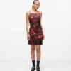 Robe en satin imprimée intégralement Robe en satin imprimée intégralement