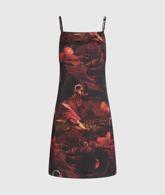 Robe en satin imprimée intégralement Robe en satin imprimée intégralement