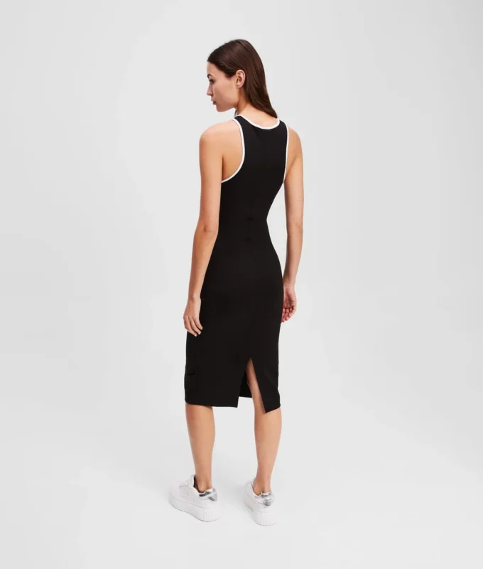 ROBE À ENCOLURE RACE