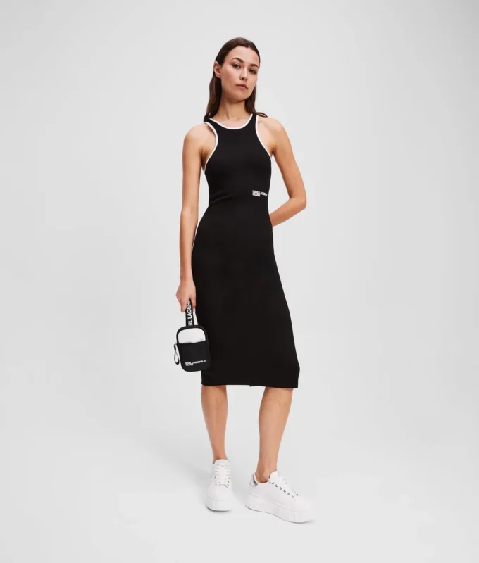 ROBE À ENCOLURE RACE