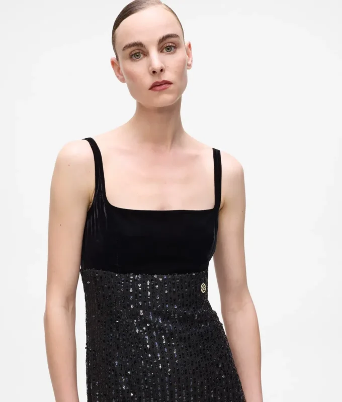 Robe à franges et paillettes