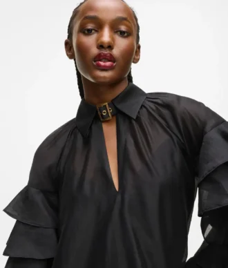 Robe à manches volantées