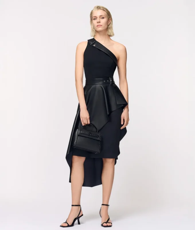 Robe motarde asymétrique Robe motarde asymétrique