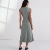 ROBE SUR MESURE EN MÉLANGE DE LAINE ROBE SUR MESURE EN MÉLANGE DE LAINE