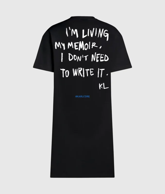 Robe t-shirt avec citation de Karl Robe t-shirt avec citation de Karl