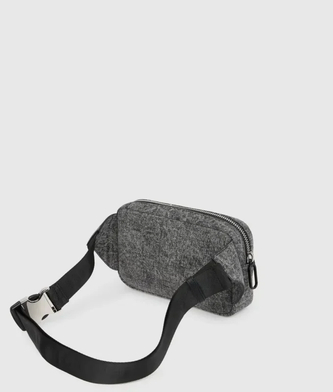 Sac banane en denim délavé