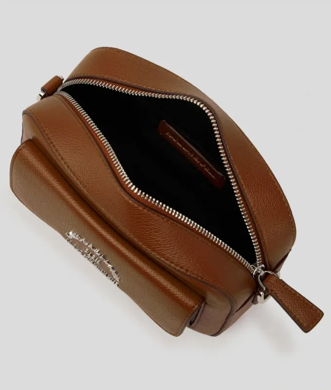 SAC À BANDOULIÈRE EN MÉTAL RUE ST-GUILLAUME