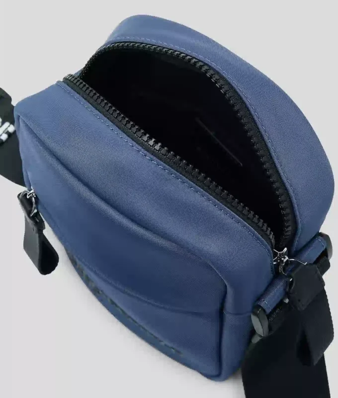 SAC À BANDOULIÈRE EN NYLON SAC À BANDOULIÈRE EN NYLON