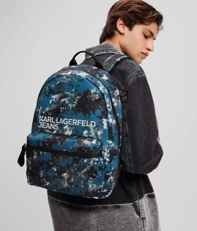 SAC À DOS EN NYLON IMPRIMÉ NUMÉRIQUE SAC À DOS EN NYLON IMPRIMÉ NUMÉRIQUE