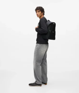 Sac à dos minimaliste avec logo