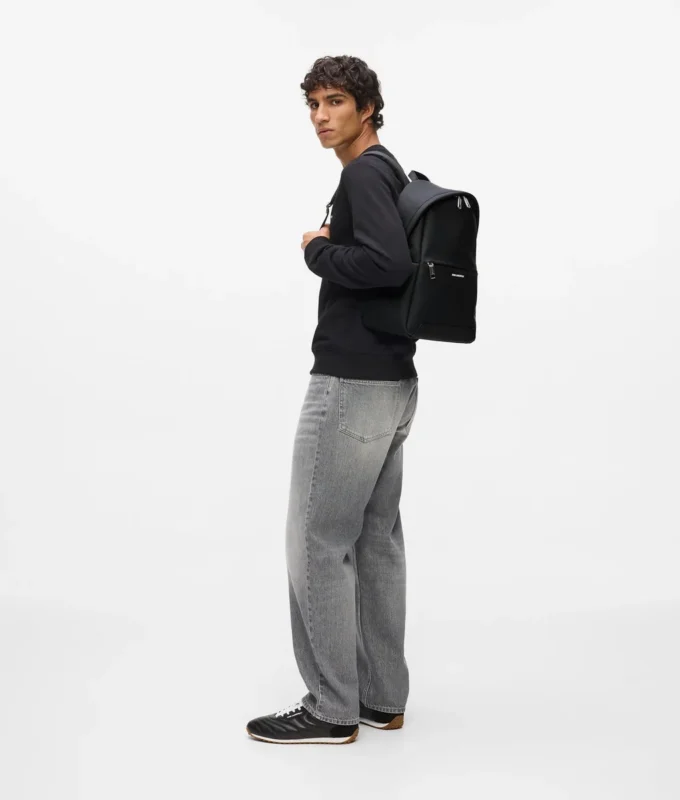 Sac à dos minimaliste avec logo Sac à dos minimaliste avec logo
