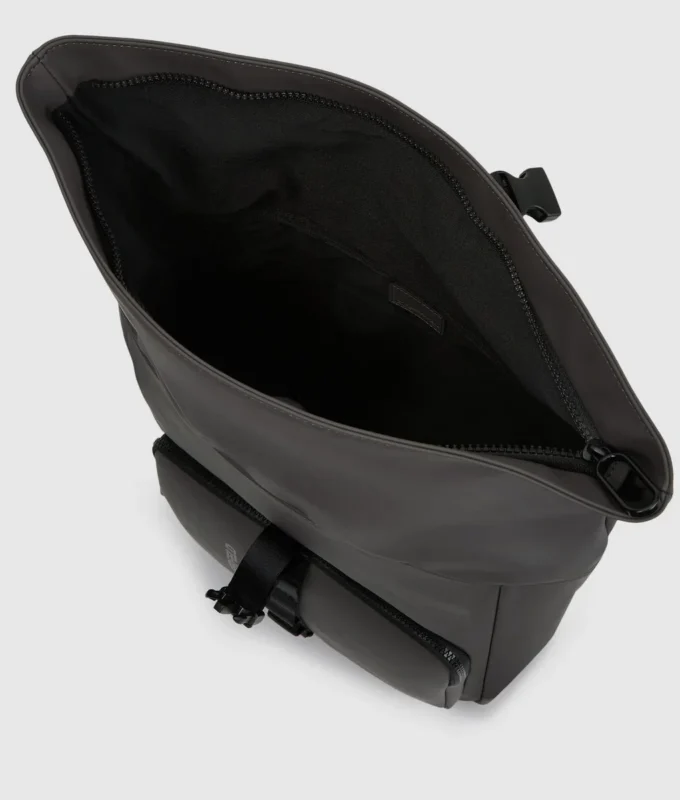 Sac à dos à rabat et sangle