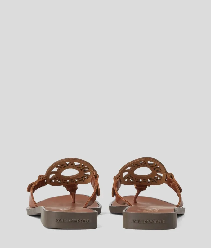 SANDALES AVEC LOGO EN FORME D’ANNEAU SANDALES AVEC LOGO EN FORME D’ANNEAU