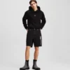 SHORT EN JEAN DÉCONTRACTÉ SHORT EN JEAN DÉCONTRACTÉ