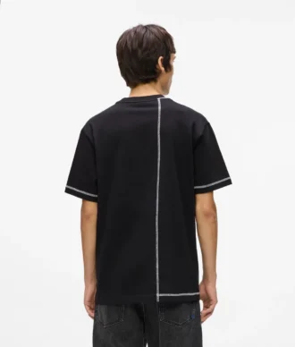 T-shirt à coutures contrastées