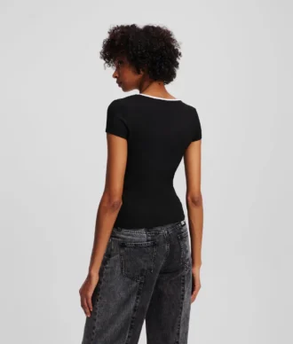 T-SHIRT À ENCOLURE CARRÉE