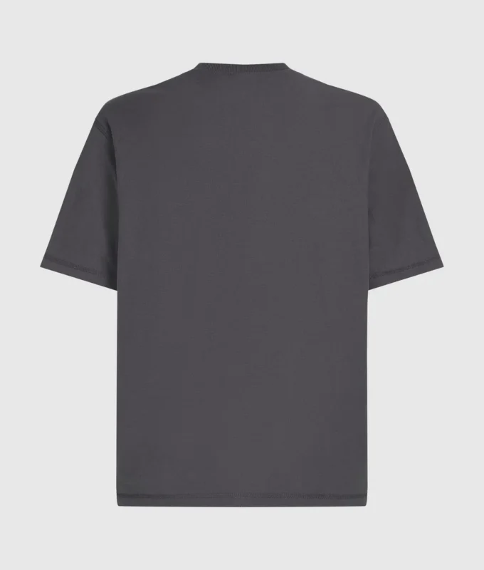 T-shirt à l’envers T-shirt à l’envers