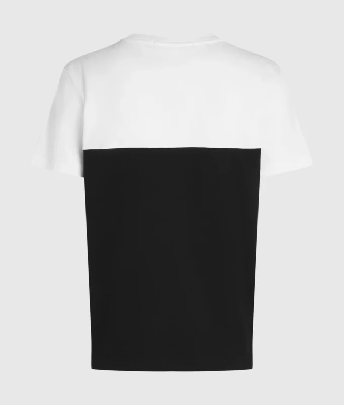 T-shirt monochrome emblématique T-shirt monochrome emblématique
