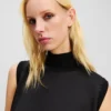 TOP SANS MANCHES EN SATIN TOP SANS MANCHES EN SATIN