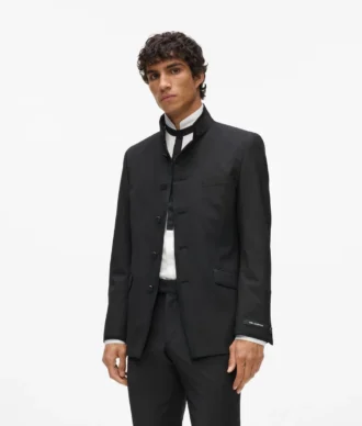 VESTE À COL MONTANT