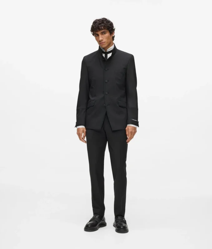 VESTE À COL MONTANT